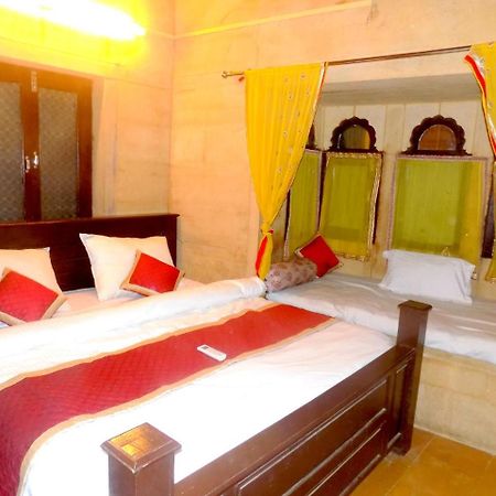 Hotel Fotiya 斋沙默尔 外观 照片