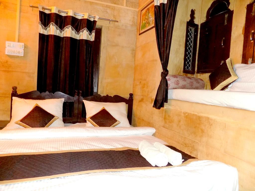 Hotel Fotiya 斋沙默尔 外观 照片