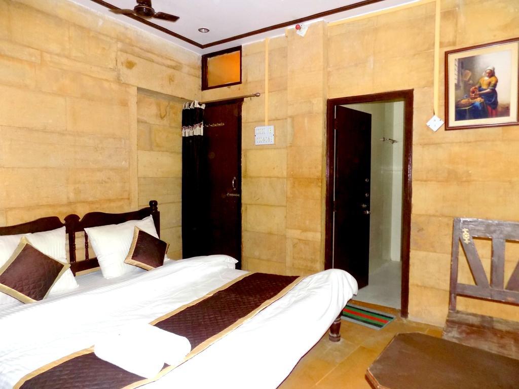 Hotel Fotiya 斋沙默尔 外观 照片