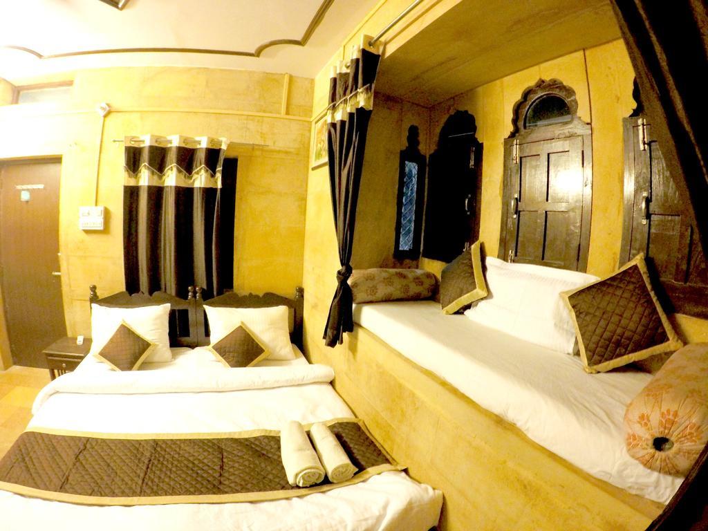 Hotel Fotiya 斋沙默尔 外观 照片