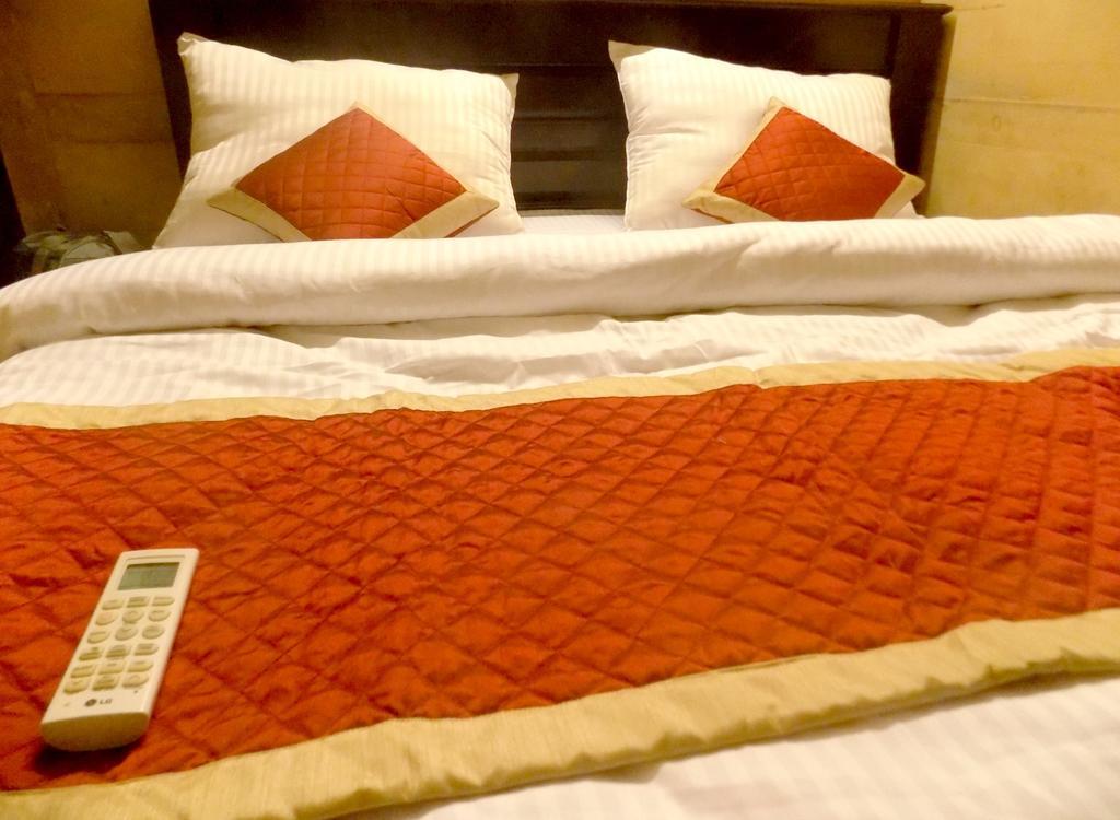 Hotel Fotiya 斋沙默尔 外观 照片