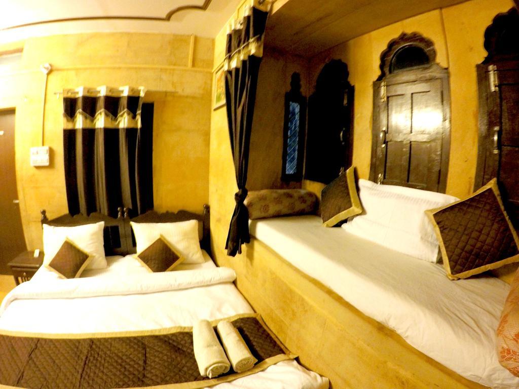 Hotel Fotiya 斋沙默尔 外观 照片