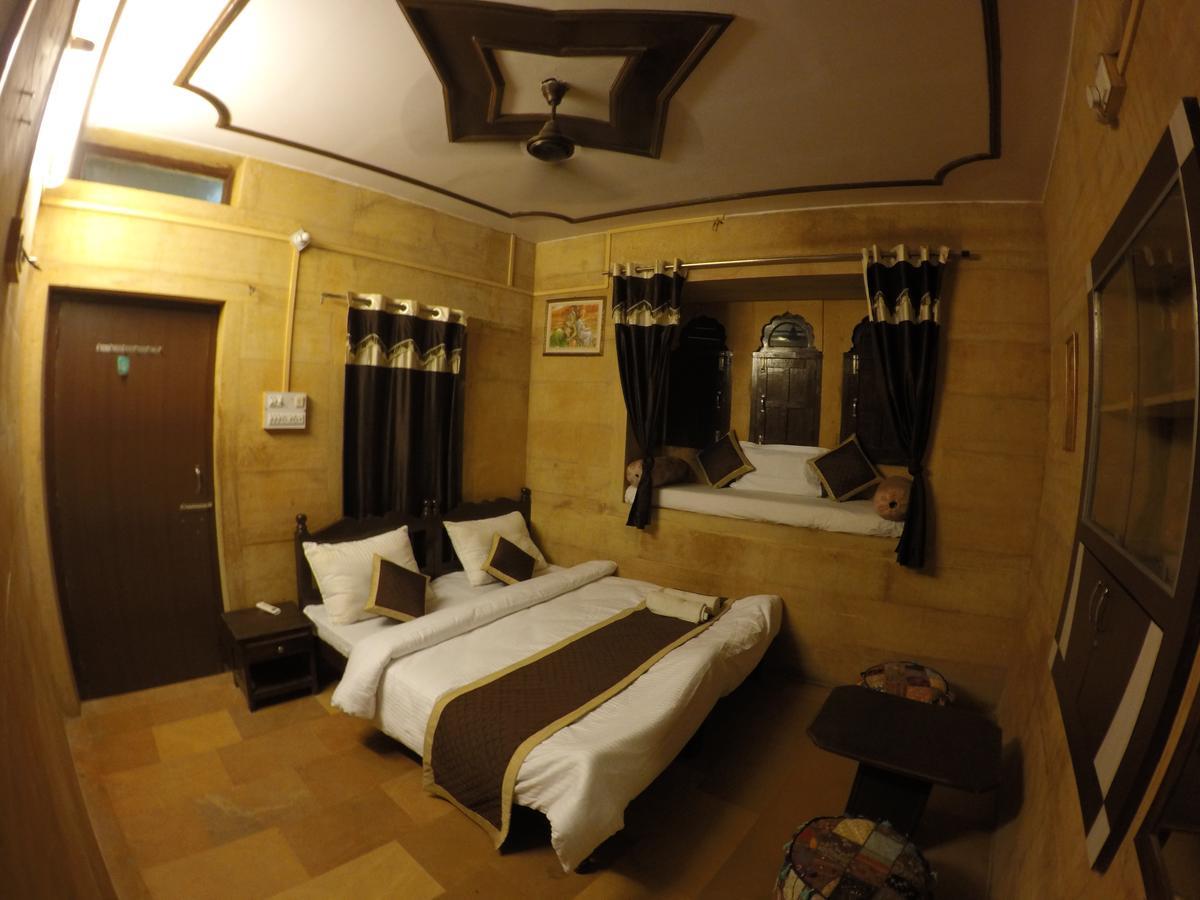 Hotel Fotiya 斋沙默尔 外观 照片