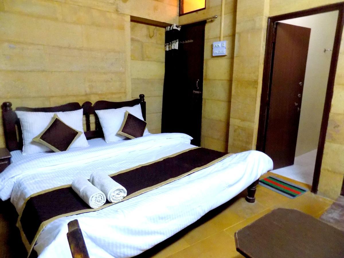 Hotel Fotiya 斋沙默尔 外观 照片